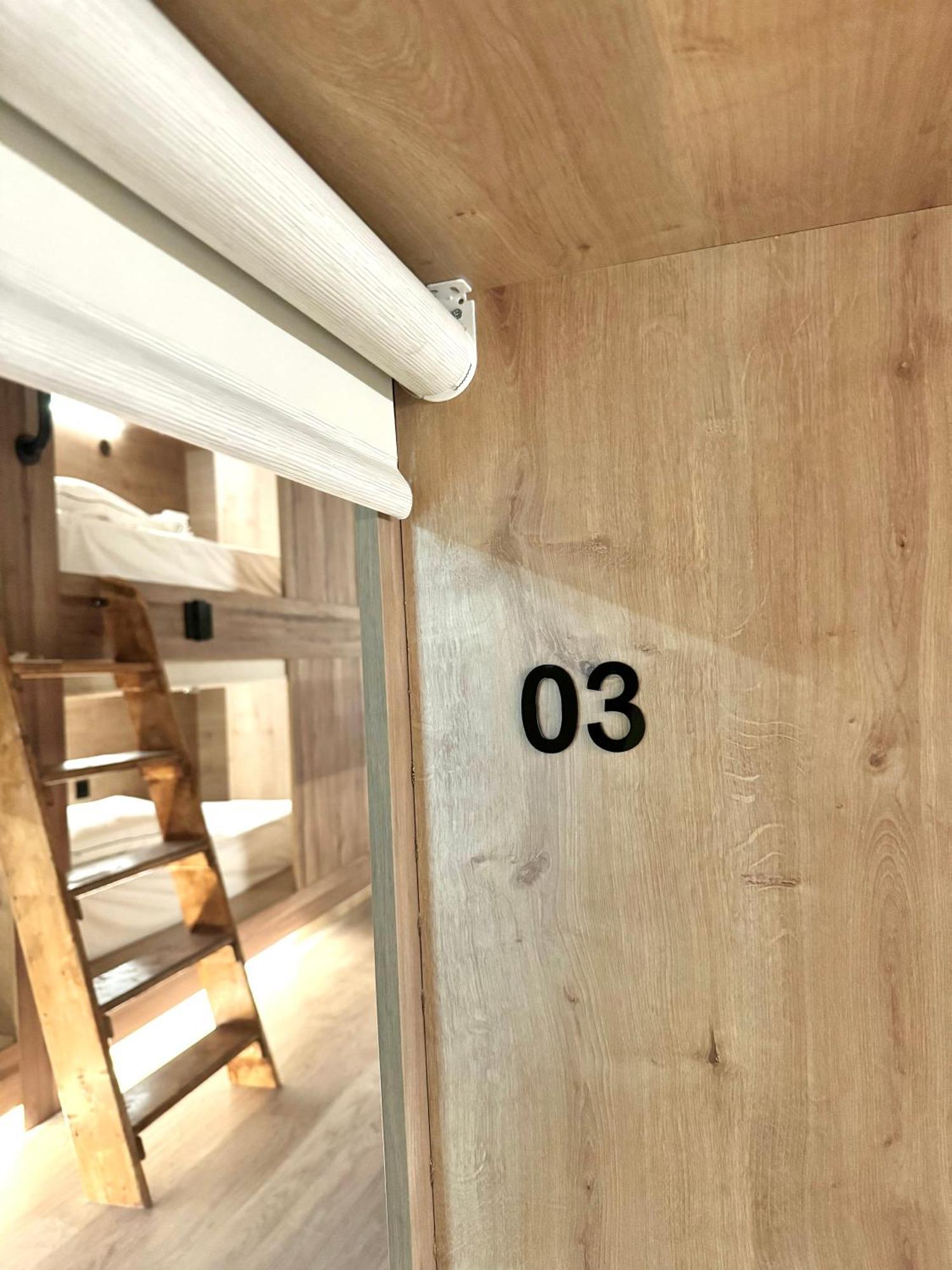 The Pod Suite Hostel Village Valencie Exteriér fotografie